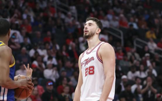 帕金斯：申京的防守让我恶心，马刺连续点名打他15个回合