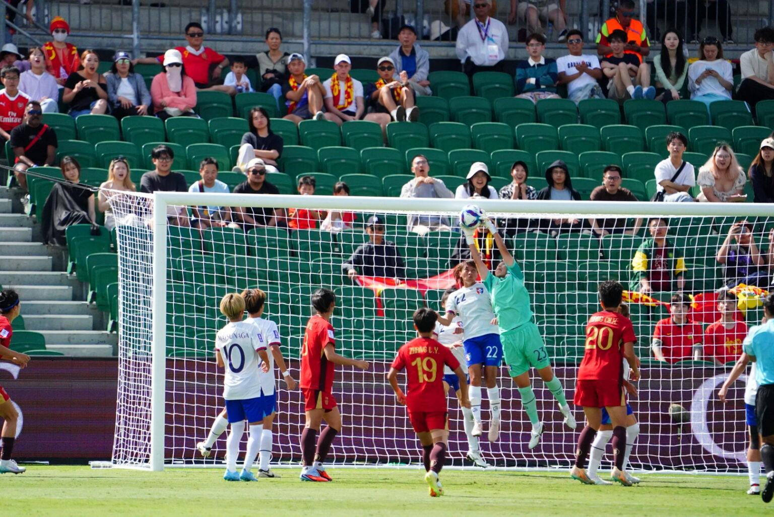 开云-中国台北女足门将程思瑜：输球感到失落，下一场我们会赢下来